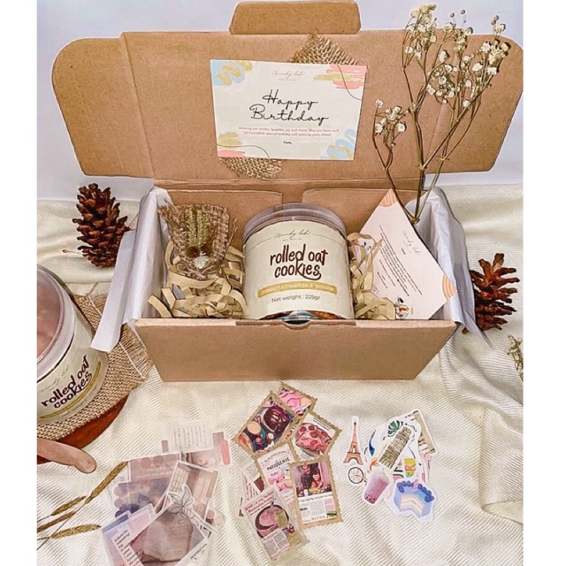 

Hampers box ulang tahun cewek cowok anak-Cookies+FREE flowers+Birthday,thankyou Card