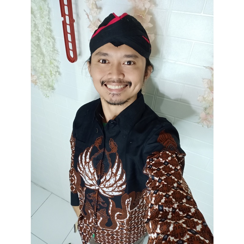 MEGA NANDA RAHAYU KEMEJA BATIK SOLO PRIA LENGAN PANJANG LAPIS FURING ATASAN BATIK PREMIUM MODERN KATUN HALUS SUKET SEGORO GITARJA JAYANEGARA PERWIRA MAHESA RAJASWA ASTAGUNA NATANEGARA GURDO IJO KENCONO UNGU ARIESWARA GINANDRA PEKSI NAVY SELING VIJAY 2 3