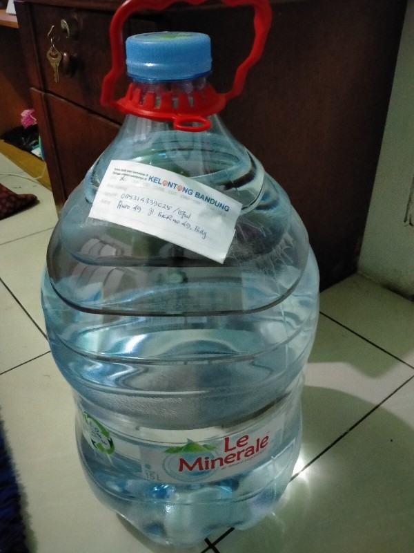 Le Minerale 15 Liter (Galon + Isi Air Mineral    15liter