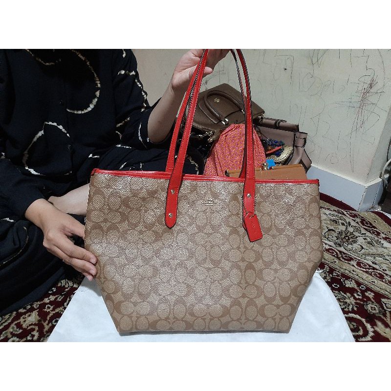 preloved coach signature totebag