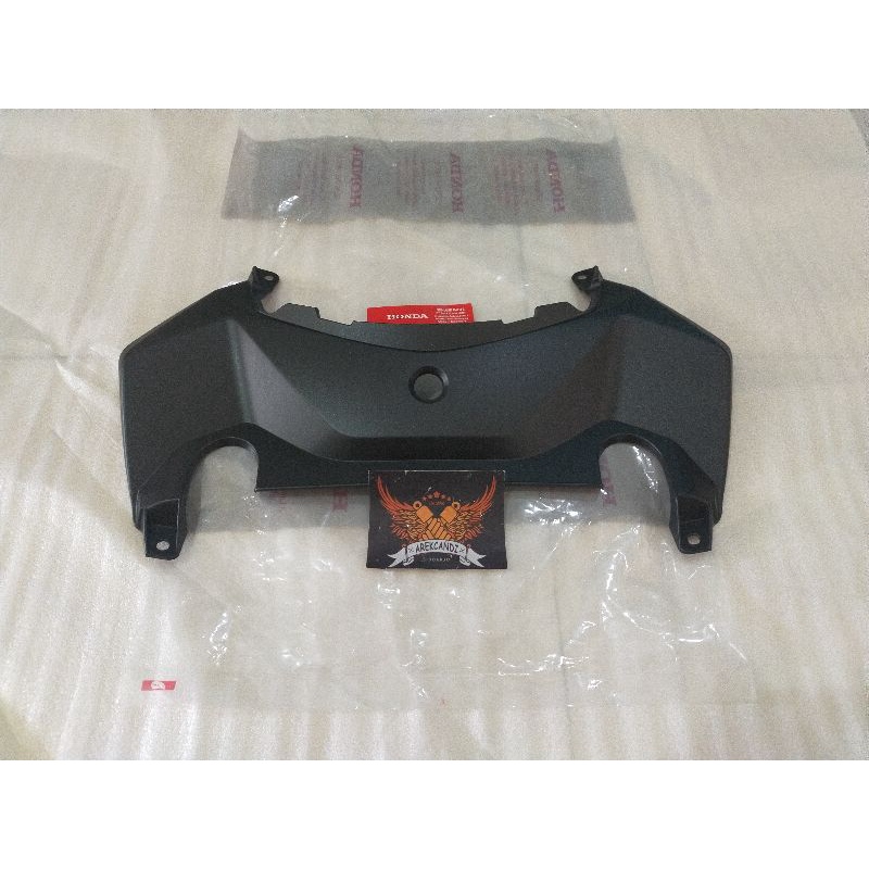 cover tutup kunci seat lock jok belakang new CBR 150 r k45r 2021 ori ahm