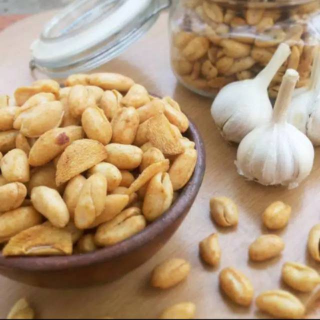 

KACANG BAWANG GORENG 500gr"SUMBERATU