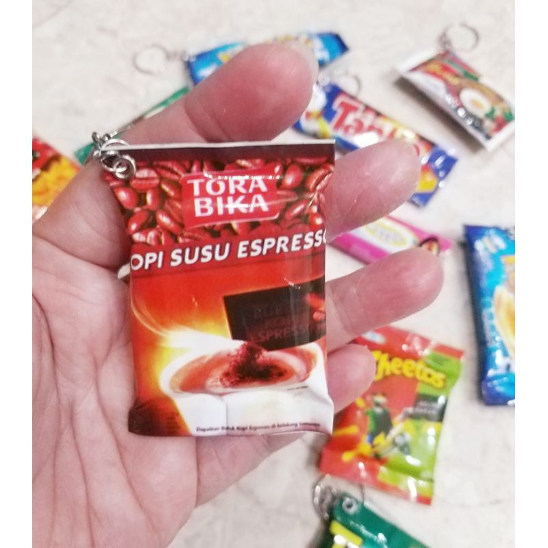 Gantungan Kunci Mini Snack Taro Indomie dll Lucu Murah Souvenir Ultah Anak