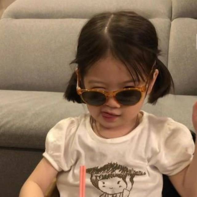 Oneti_shop store logo