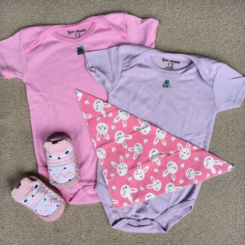 Hampers Bayi Kado Bayi baju sepatu bayi jumpers SNI