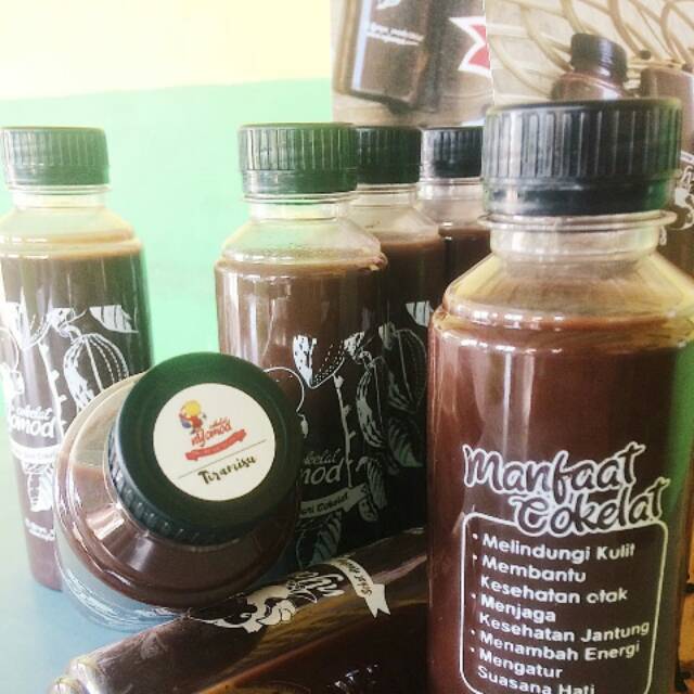 

Minuman coklat Nyomood. Rasa Original dan Tiramisu