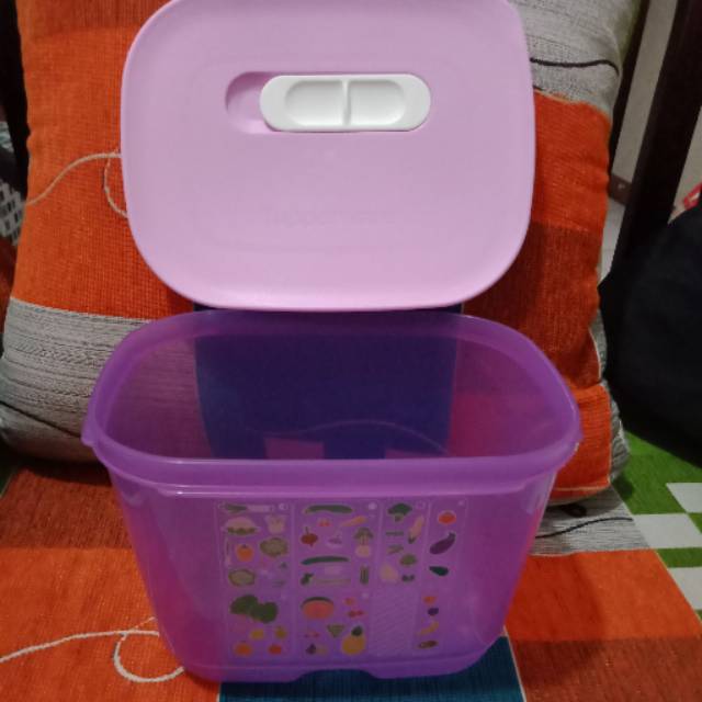 Toples ungu hadiah tupperware