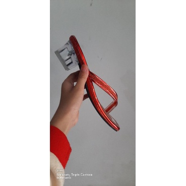 sandal hak kaca anak