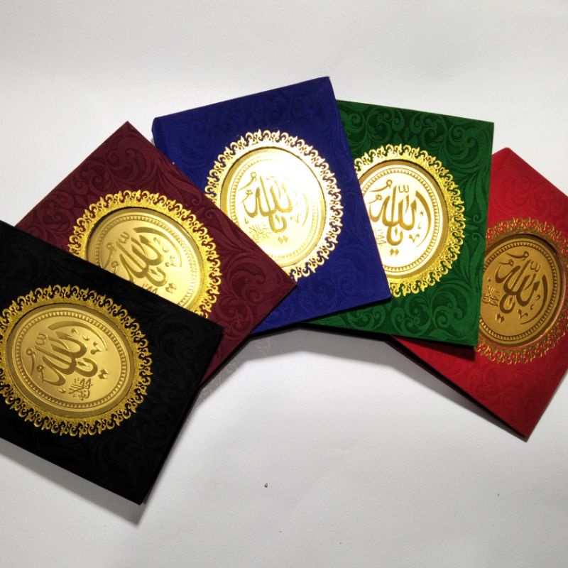 

cover yasin sampul majmu ukuran dua cm bahan bludru