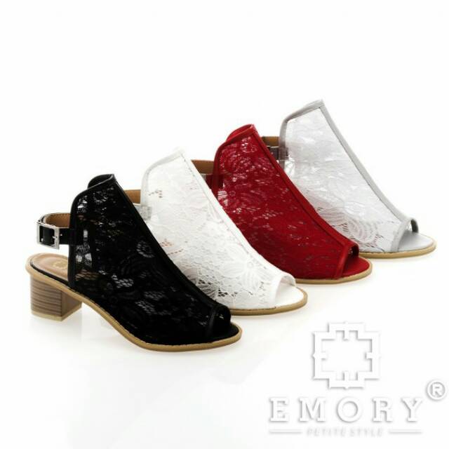 Sepatu emory