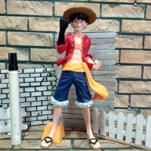 One piece figure Monkey D luffy pop