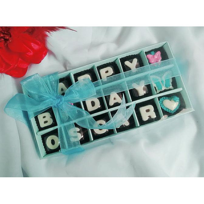 

Kado Ulang Tahun Anniv Valentine Kado Coklat Huruf Isi 18
