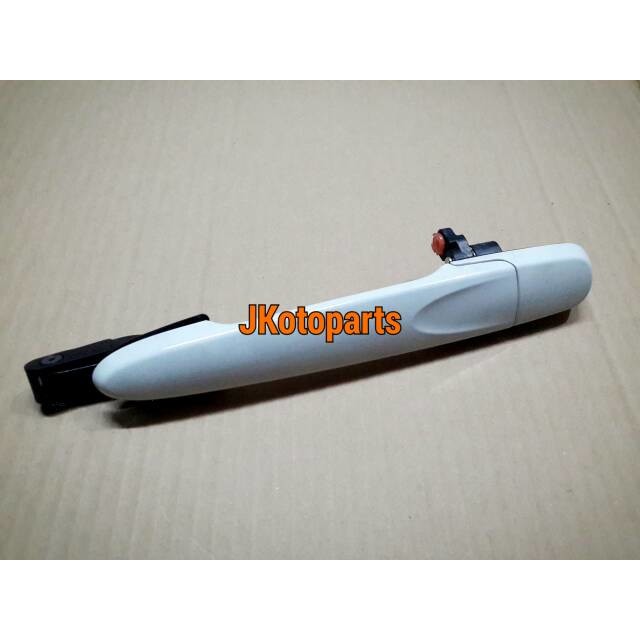 Handle Pintu Luar Kiri Avanza Veloz Putih