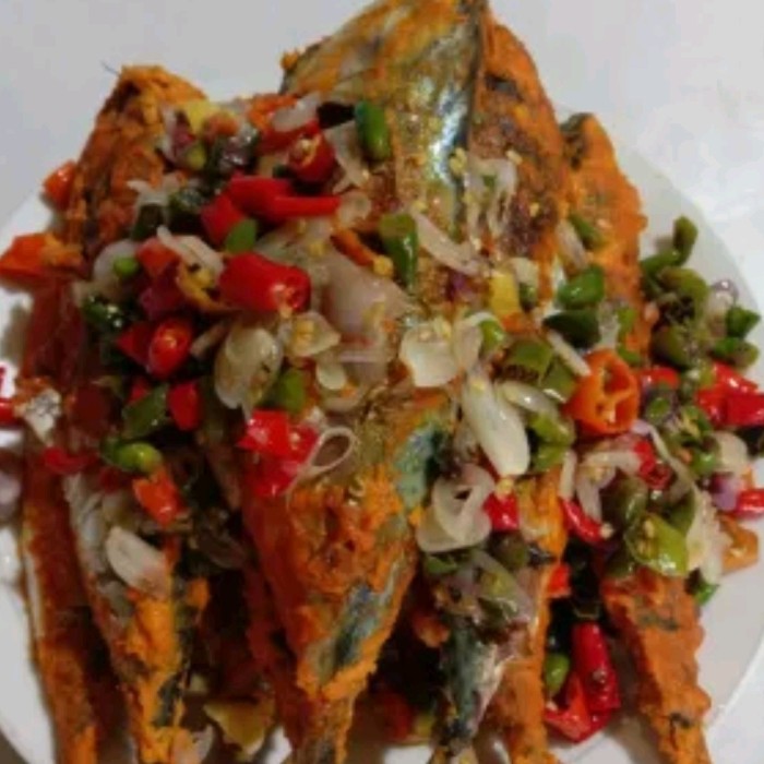 

Ikan kembung bakar padang