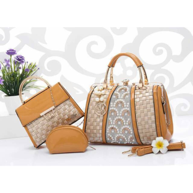 Tas WEBE Behel Kelvira 5712 (3in1) wanita branded glossy fashion import