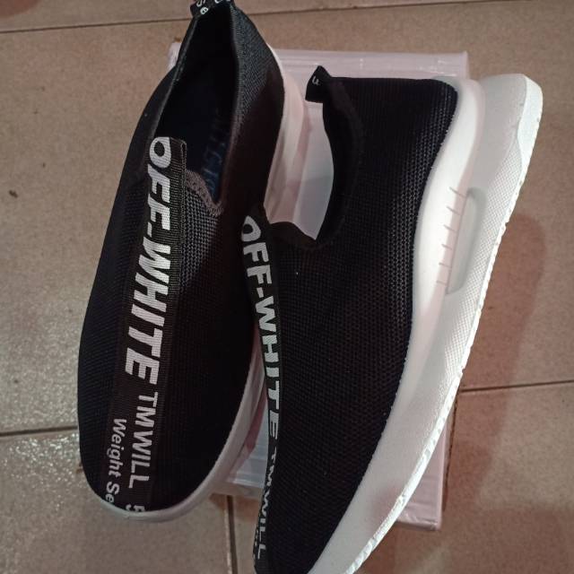 Sepatu cewek import /sepatu slip on