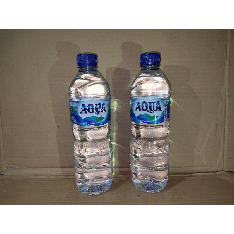 

AQUA BOTOL AIR MINUM DALAM KEMASAN AIR MINERAL 600mL