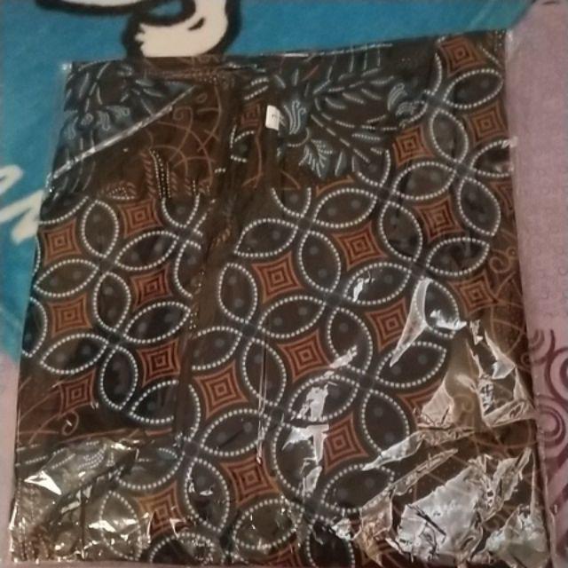 Batik Dianputri | Couple Batik Wanita Blazer Monochrome Motif Garis Seragam Batik Atasanwanita