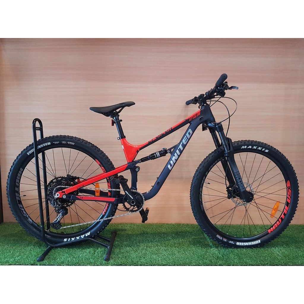 MTB AL 27.5-12 UNITED EPSILON T2.1 (20) BLRD