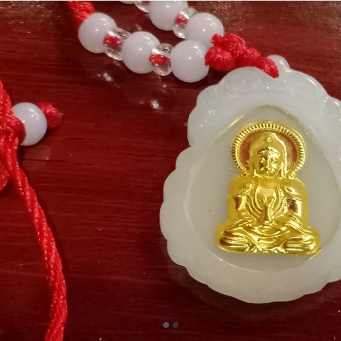 kalung tali merah liontin kwan im giok putih