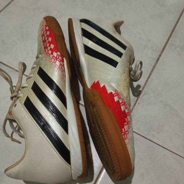 Dijual sepatu futsal Adidas predator lz size 44