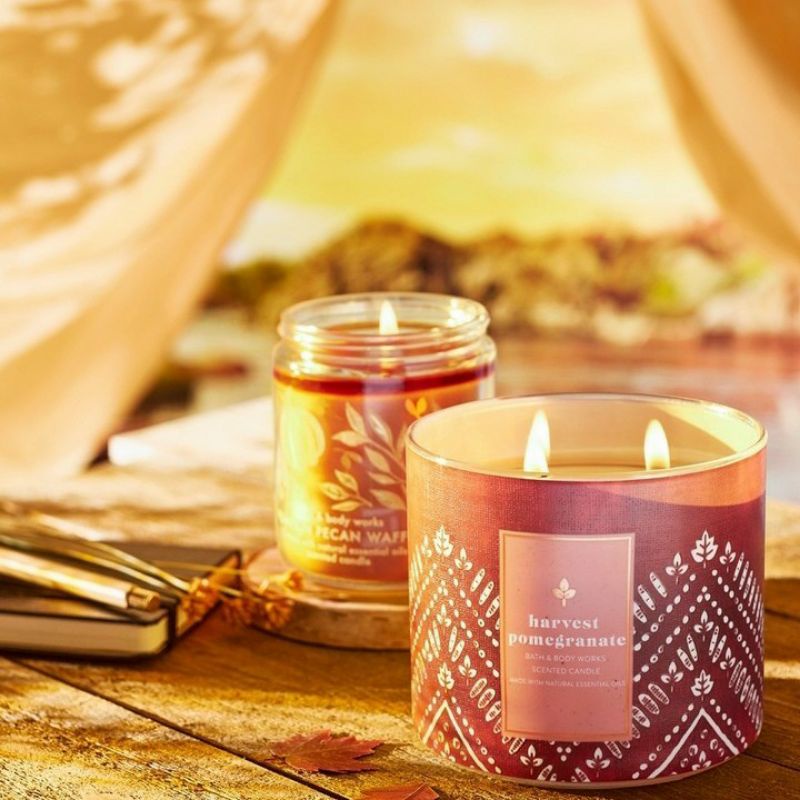 BATH AND BODY WORKS BBW HARVEST POMEGRANATE 3 WICK SCENTED CANDLE MADE WITH ESSENTIAL OILS 411 G