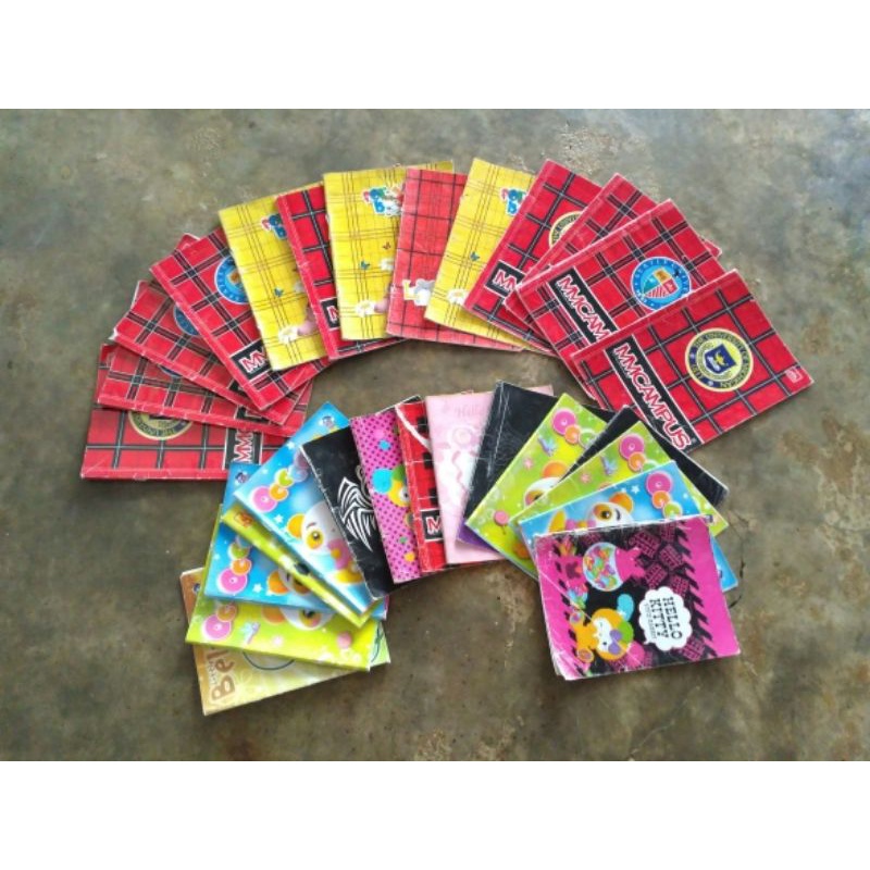 

buku tulis bekas isi 75-80 1 lusin (12 buku)