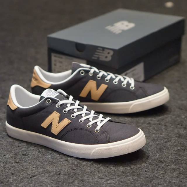 NEW BALANCE AM210CLB SNEAKER