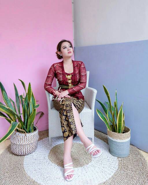 Kebaya Bali Modern Kutubaru