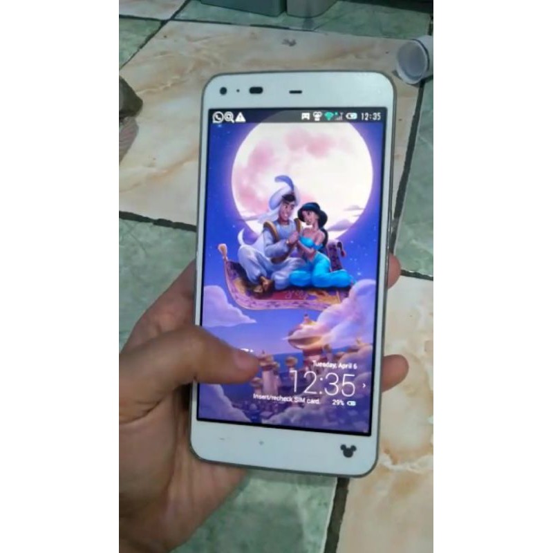 Jual HP Docomo 3/32 = Sharp Aquos SH-05F Docomo