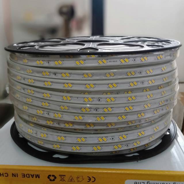 Solusi Dekorasi / Lampu LED Strip 5730 Per Meter 220 V / Lampu Hias LED