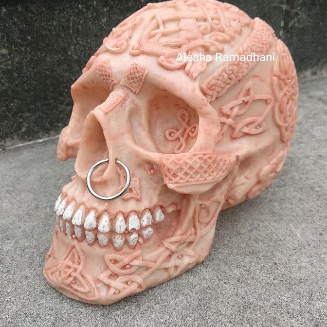 Silahkan Order] Pajangan Kepala Tengkorak Motif Ukir | Hiasan Meja Tengkorak