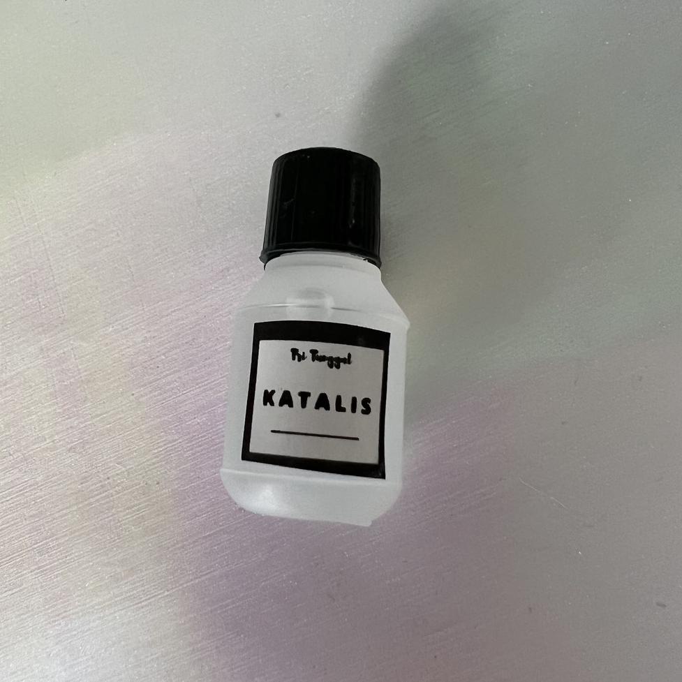 

(W6I5) RESIN 500 ml 1/2 Liter + Katalis Bening Recin Recine Catalis Fiber Acrylic DIY Prakarya Kerajinan Craft Crafting Art Seni Kesenian Kertakes Air Cair Cairan Liquid Alat Peralatan Perlengkapan Home Stuff Tools Rumah Tangga Grosir Prakarya Malang //Tr