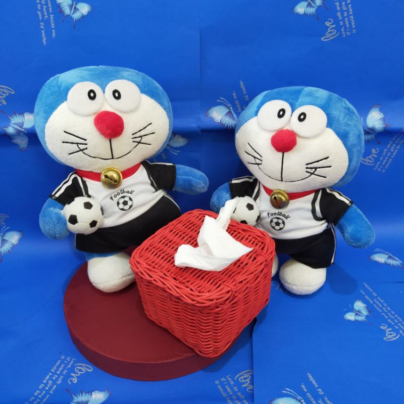 boneka doraemon futsal