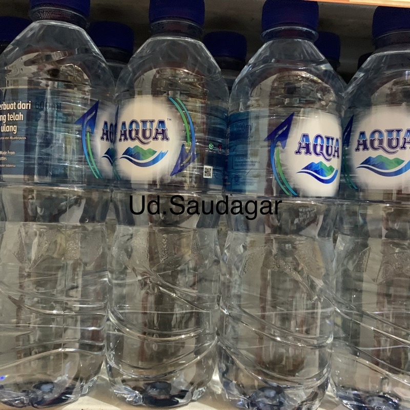 

Air mineral aqua Tanggung 600ml