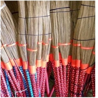 Sapu Lidi/ Sapu Lidi Gagang/Sapu Murah Ready Stock, Sapu Lidi Gagang.