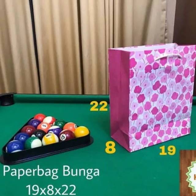 

Paperbag Bunga Pink 19x8x22 Motif Tas Kertas Kraft Tas Tali Goodie Bag Shopping Bag