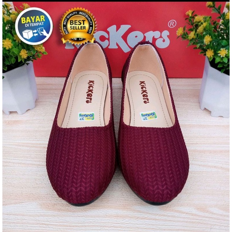 FLATSHOES RAJUT WANITA KICKERS