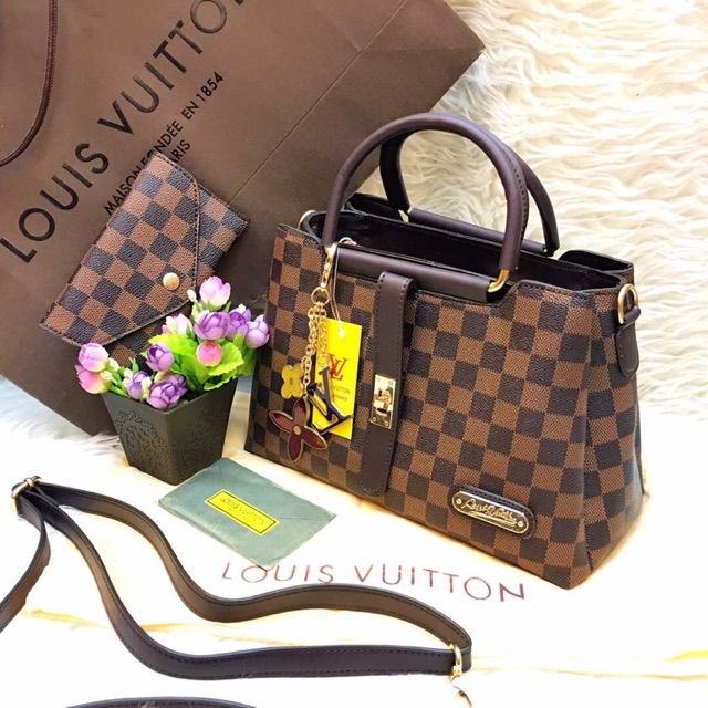 TAS LV SLEMPANG WANITA VERONICA
