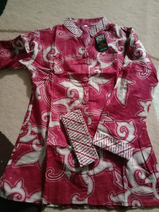 Blouse Batik Wanita Motif Kawung Biru