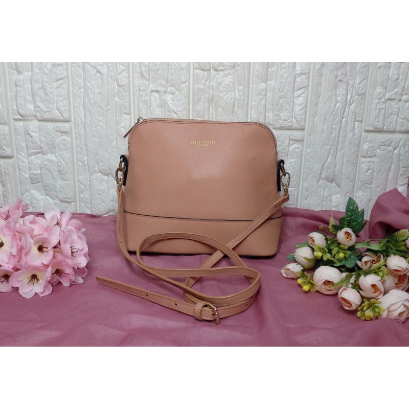 Della Stella Preloved