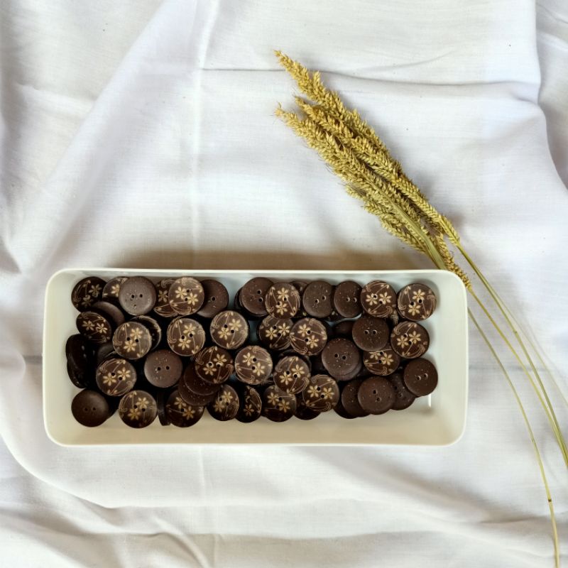 Kancing Batok (2 Lubang)