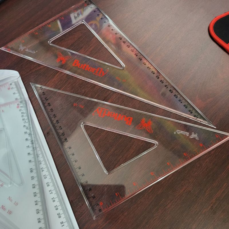 

Penggaris Segitiga Butterfly no 10 / Triangle Ruler