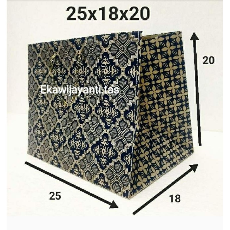 

paper bag / tas kertas uk 25x19x19