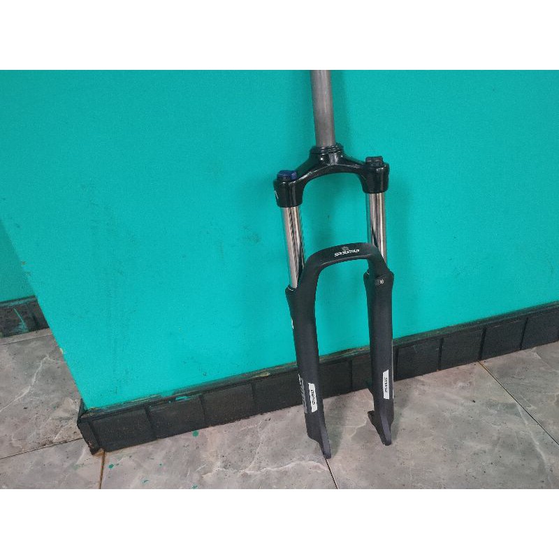 Fork Suntour XCM Travel 120 Lock Out Ukuran 27.5