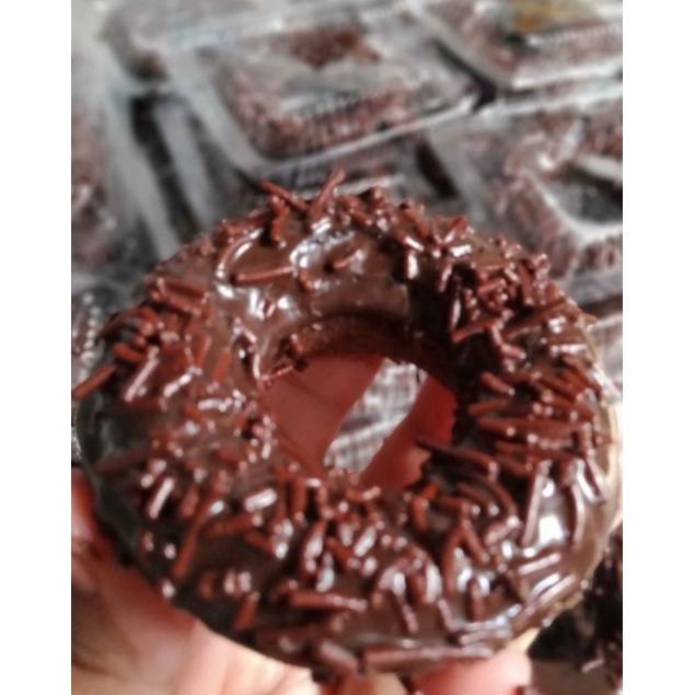 

brownat (brownies donat)