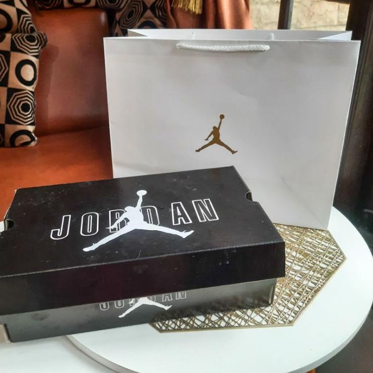 

QMR Paper Bag dan Box Sepatu Air Jordan Paperbag Tas Nike Gift Wrapping Kotak Kado ソ 64