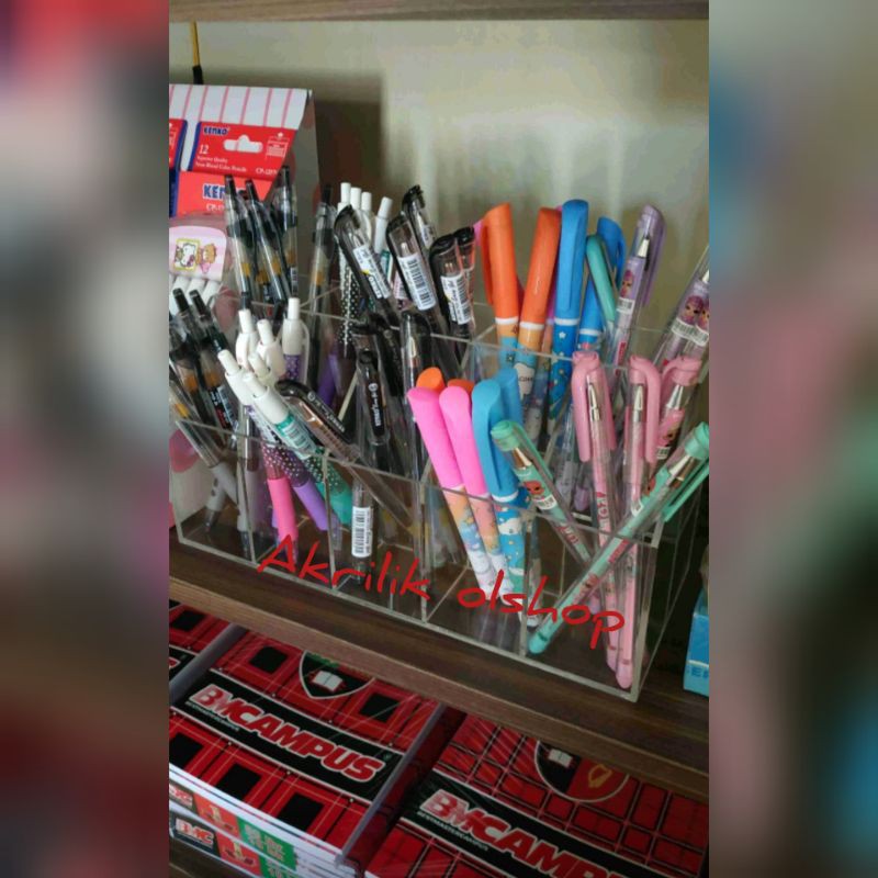 

rak pulpen 2susun acrylic