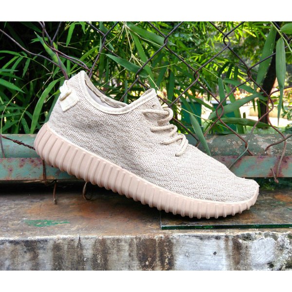 Baru Sepatu Sneakers Adidas Yeezy Man Grade Ori  100%Keren