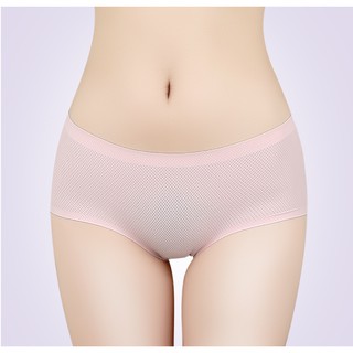 Celana Dalam Brief Seamless Mid Waist Bahan Mesh Celana Dalam Brief Seamless Mid Waist Bahan Mesh